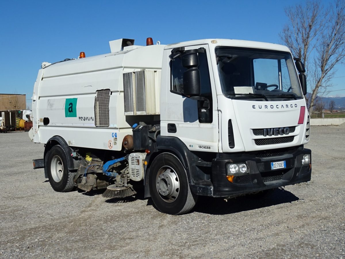 IVECO  EUROCARGO  150E22