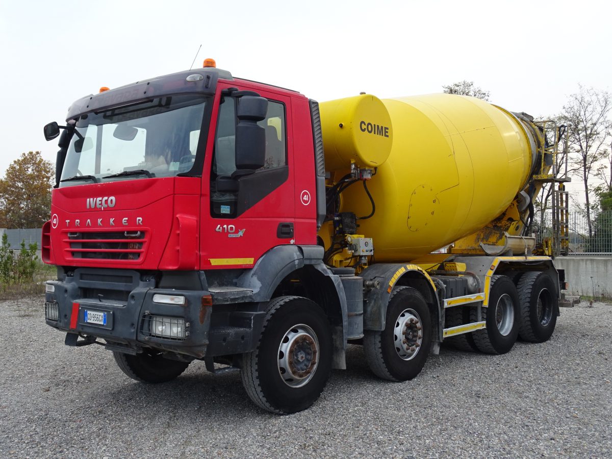 IVECO TRAKKER 410