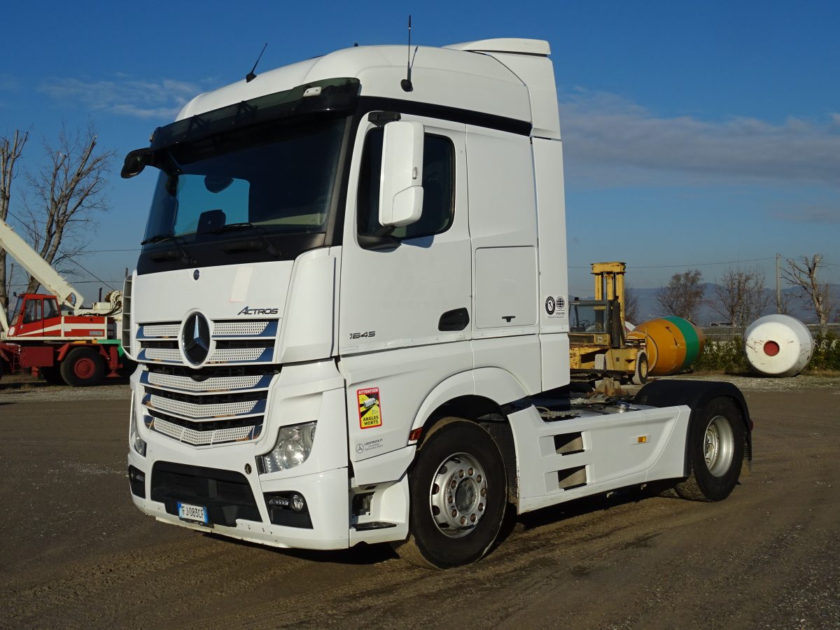 MERCEDES ACTROS 1845