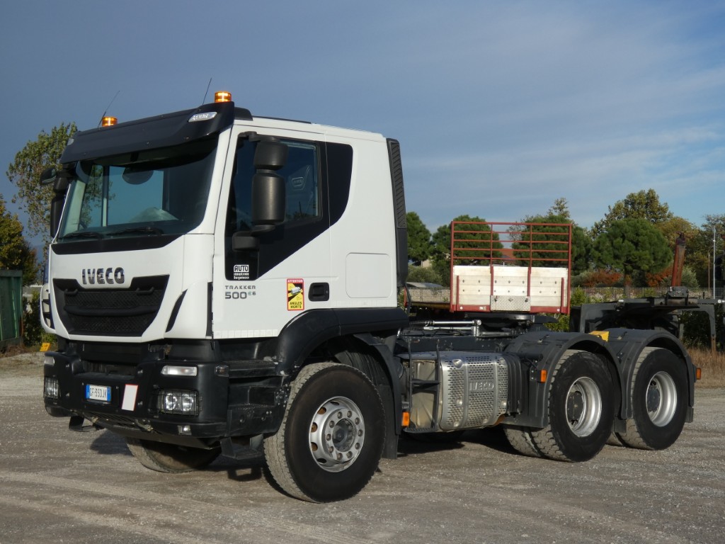 IVECO TRAKKER 500