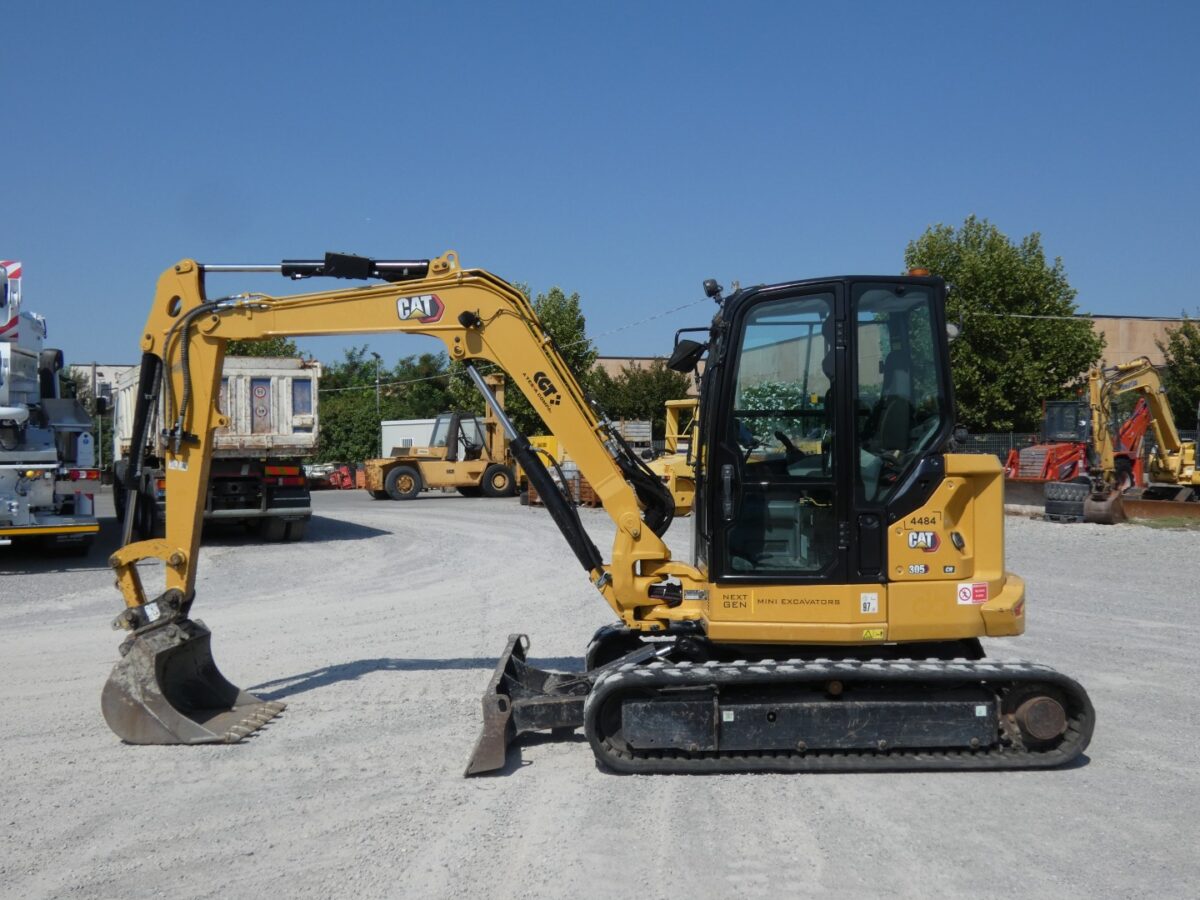 CATERPILLAR  305 CR