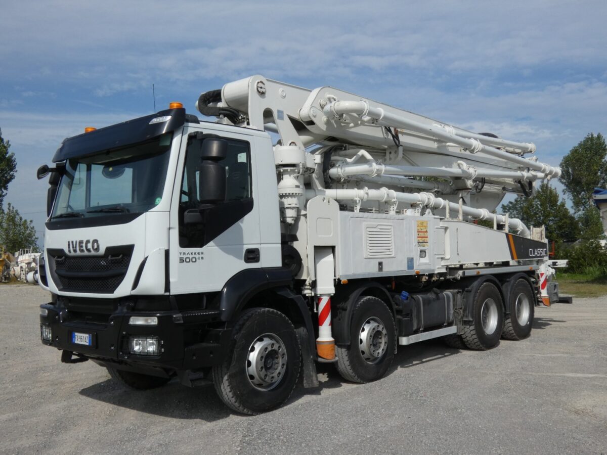 IVECO TRAKKER 500  CIFA K40C